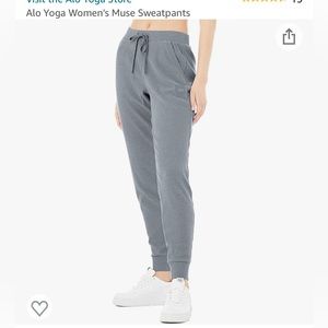 Alo muse sweatpants